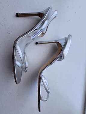 Manolo Blahnik Silver Metallic Strappy Slingback Heels Size 38 3.5" Heel